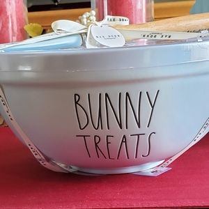 Rae Dunn easter mixing bowl set